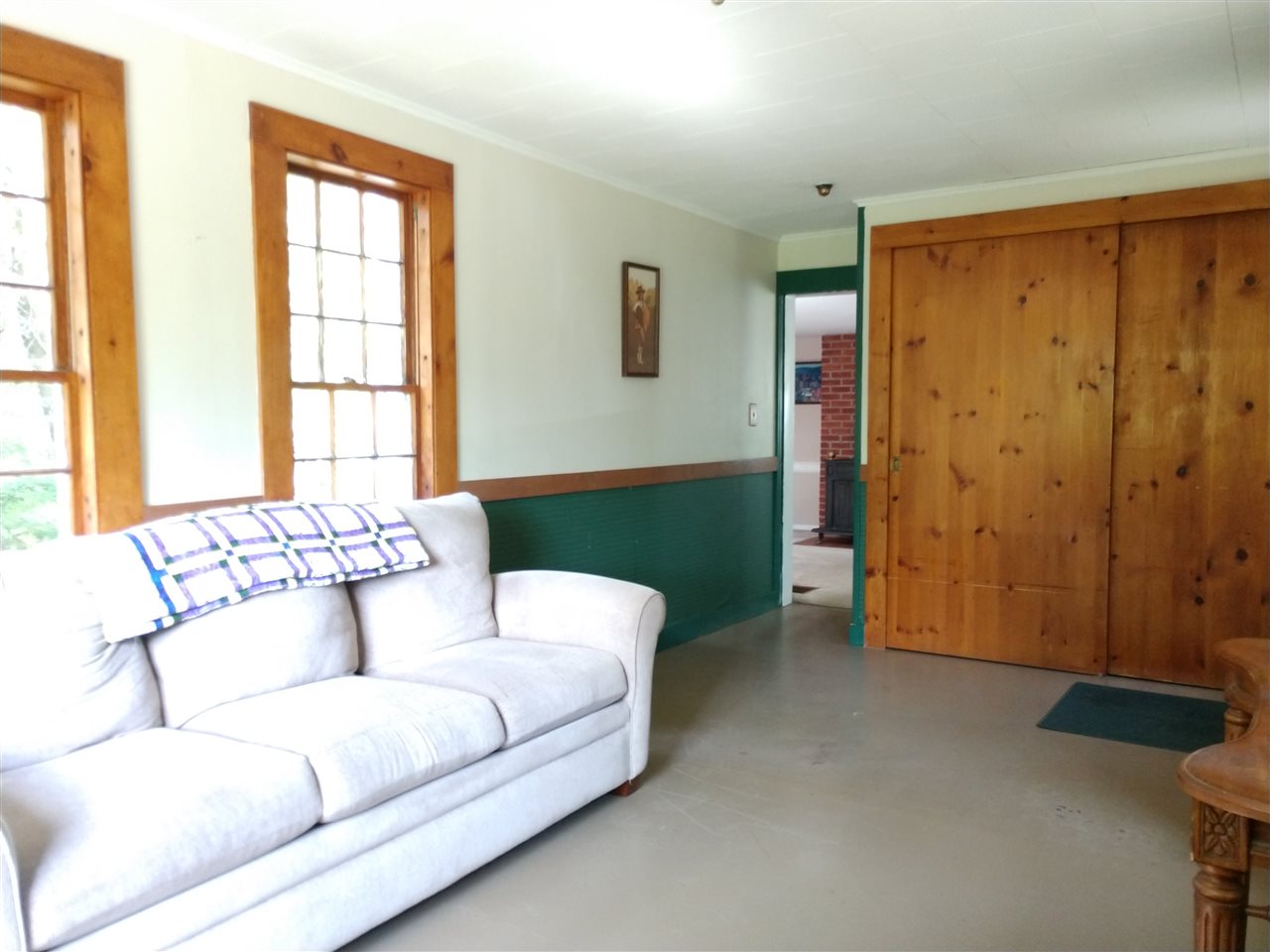 1074 Terry Hill Road Fairlee, VT 05045 - Photo 4 of 12 Gallery Image 4