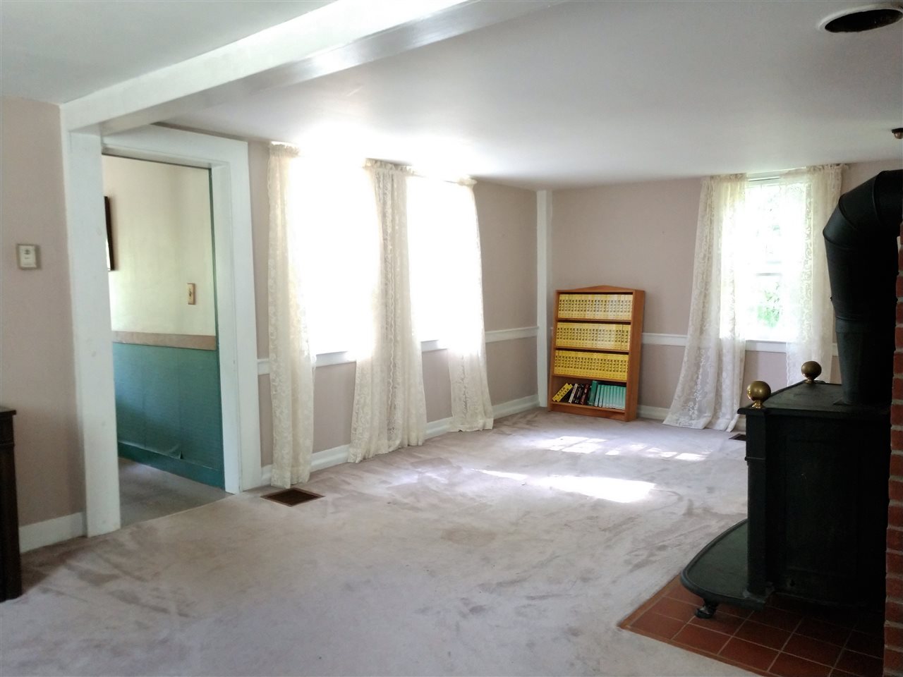 1074 Terry Hill Road Fairlee, VT 05045 - Photo 5 of 12 Gallery Image 5
