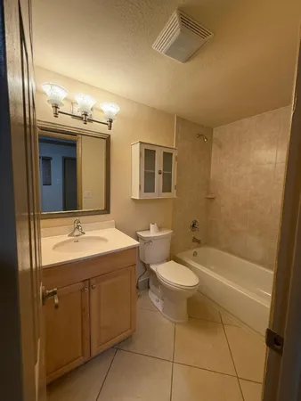 $2,300 | 744 Northeast 14th Avenue, Unit 12, Fort Lauderdale, FL 33304