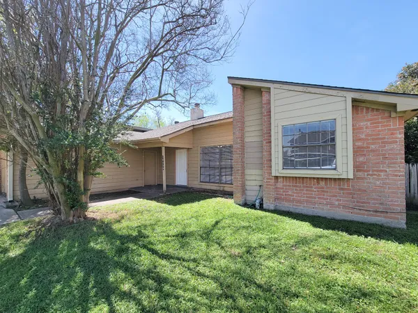 $1,450 | 10059 Emerald Creek Drive, Houston, TX 77070