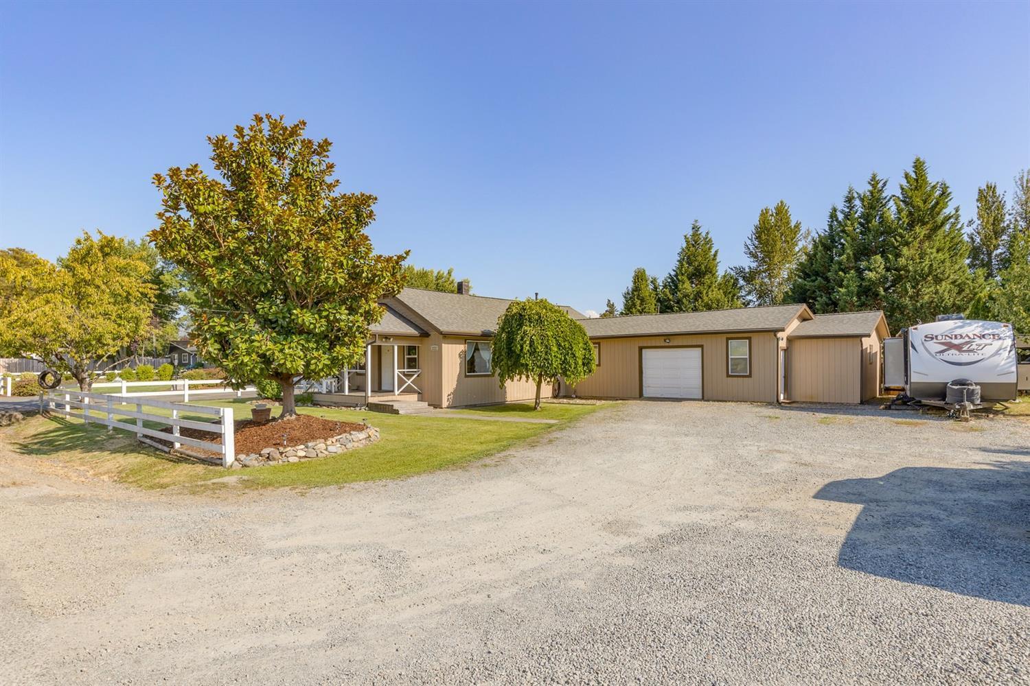 2335 Leonard Road Grants Pass, OR 97527 - Photo 24 of 26 RV Hook-ups too!