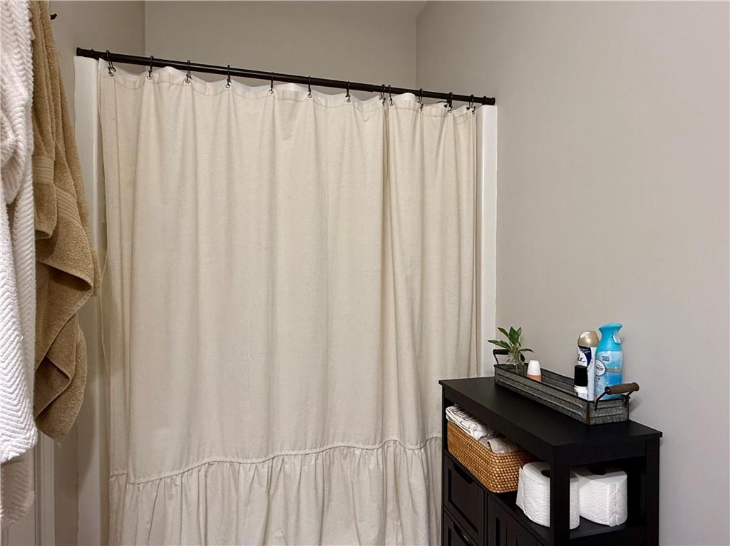 1776 Pleasant Grove Road Temple, GA 30179 - Photo 21 of 45 a room that has a table and chair in it