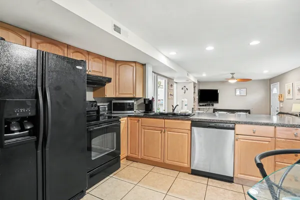 $889,000 | 401 25th Avenue South, North Myrtle Beach, SC 29582