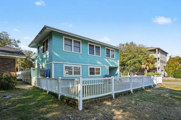 $889,000 | 401 25th Avenue South, North Myrtle Beach, SC 29582