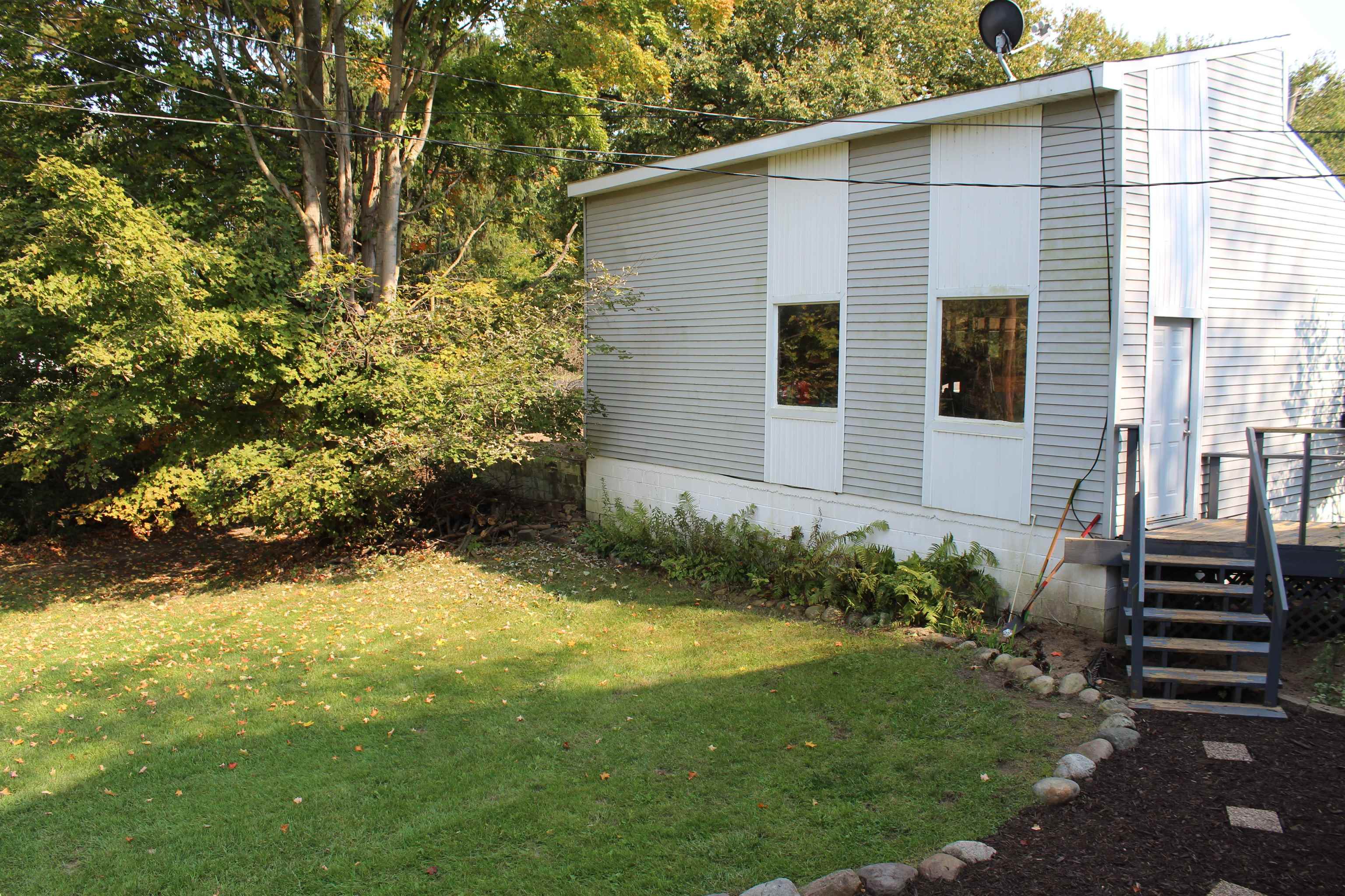 2432 Norton Road Howell, MI 48843 - Photo 7 of 52 50153986-3a4cb8e4-a342-4756-a492-4b7bf32cd0ba.JPG