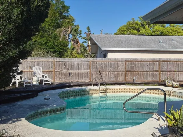 $689,000 | 11738 96th Place, Seminole, FL 33772