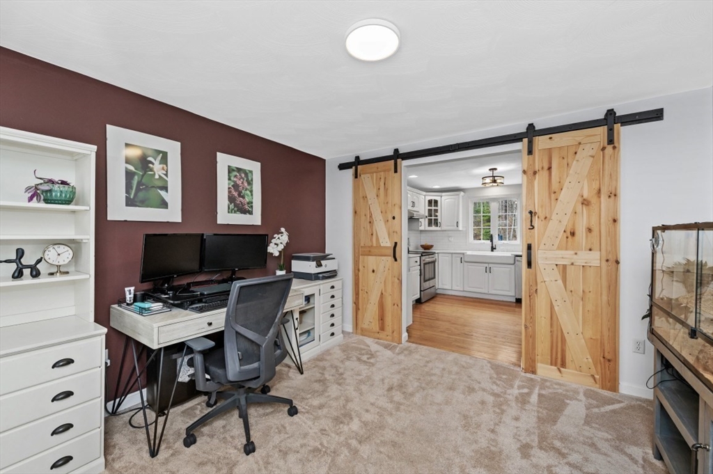 148 Island Road Lunenburg, MA 01462 - Photo 17 of 40