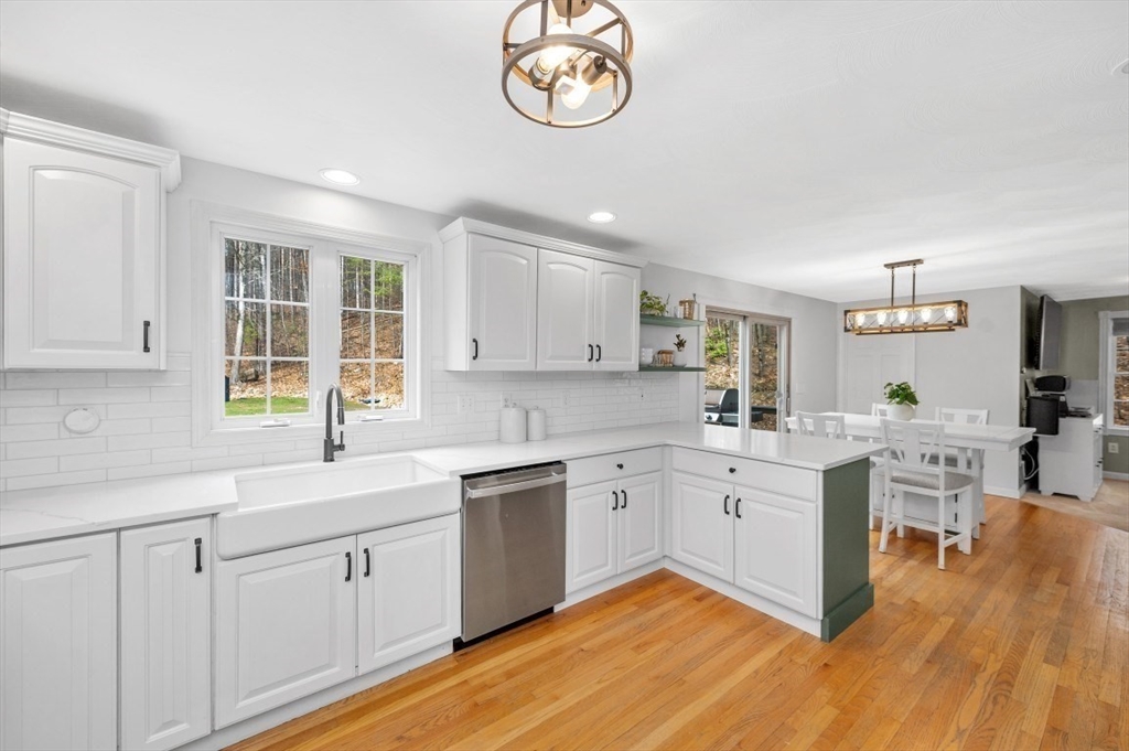148 Island Road Lunenburg, MA 01462 - Photo 2 of 40