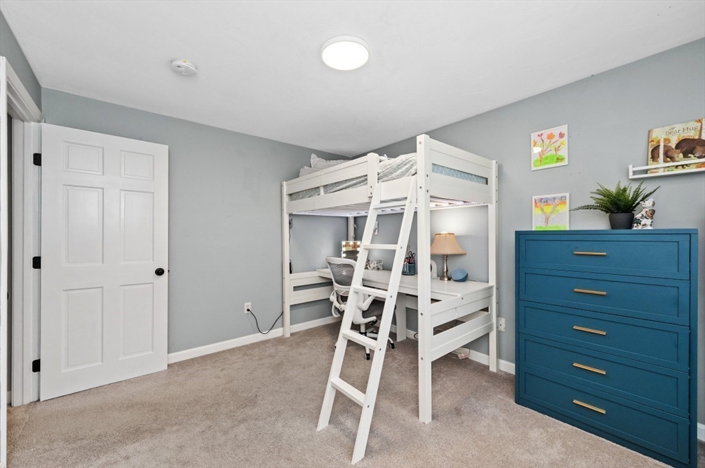 148 Island Road Lunenburg, MA 01462 - Photo 25 of 40