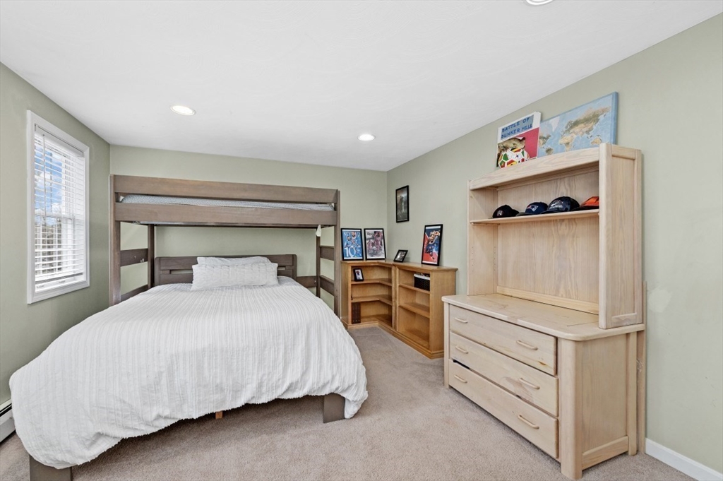 148 Island Road Lunenburg, MA 01462 - Photo 29 of 40