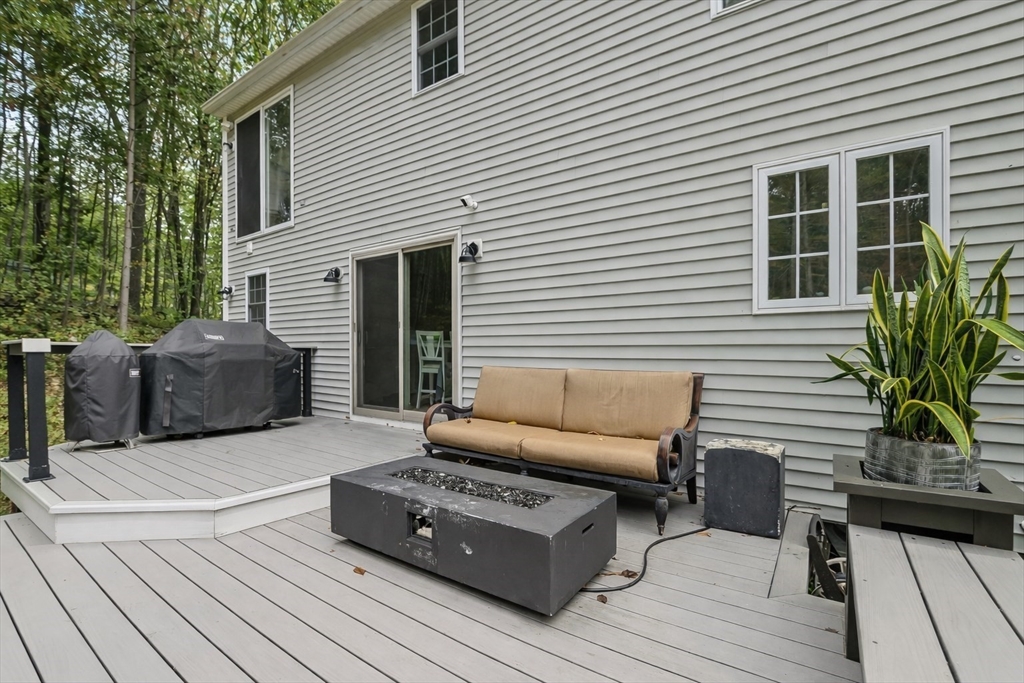 148 Island Road Lunenburg, MA 01462 - Photo 33 of 40