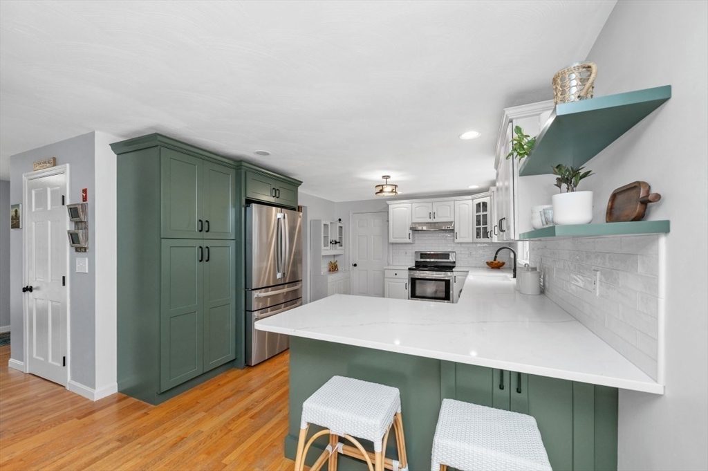 148 Island Road Lunenburg, MA 01462 - Photo 6 of 40