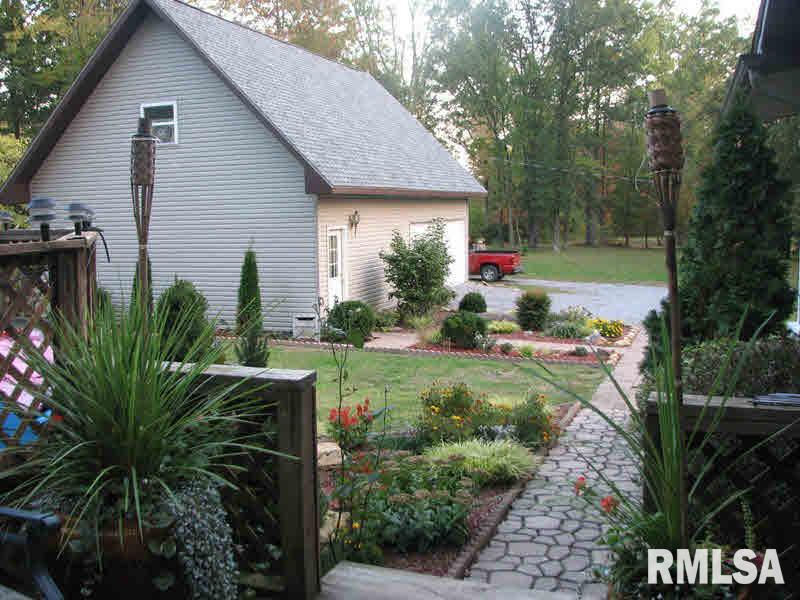 14196 Mustang Road Marion, IL 62959 - Photo 16 of 48