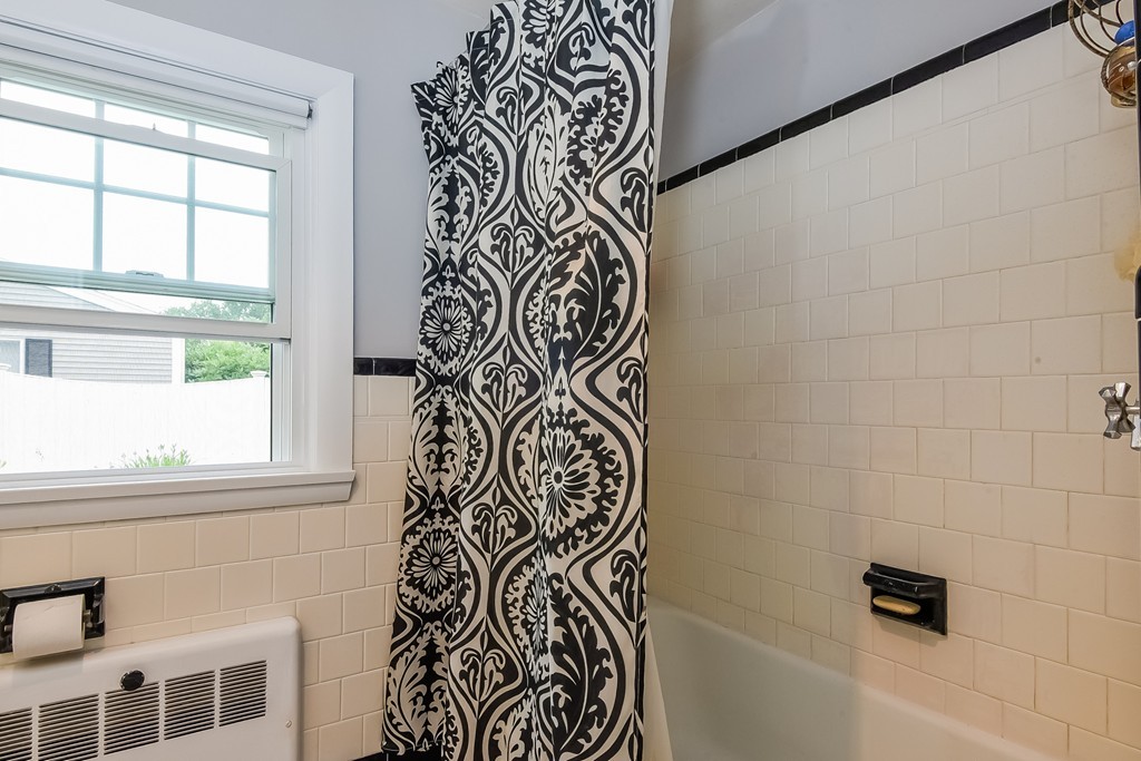 45 Turner Road Marblehead, MA 01945 - Photo 21 of 27 Gallery Image 21