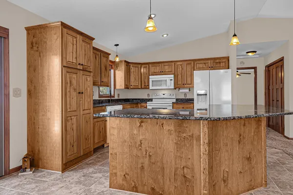 $589,900 | 7101 Browns Lane, Brainerd, MN 56401