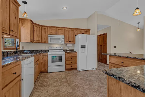 $589,900 | 7101 Browns Lane, Brainerd, MN 56401