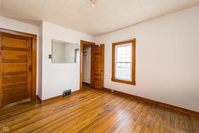 $315,000 | 20-24 North Eisenhower Drive, Edinburgh, IN 46124