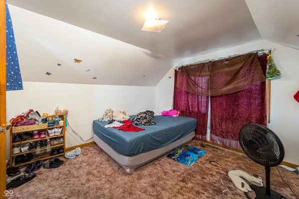 $300,000 | 20-24 North Eisenhower Drive, Edinburgh, IN 46124