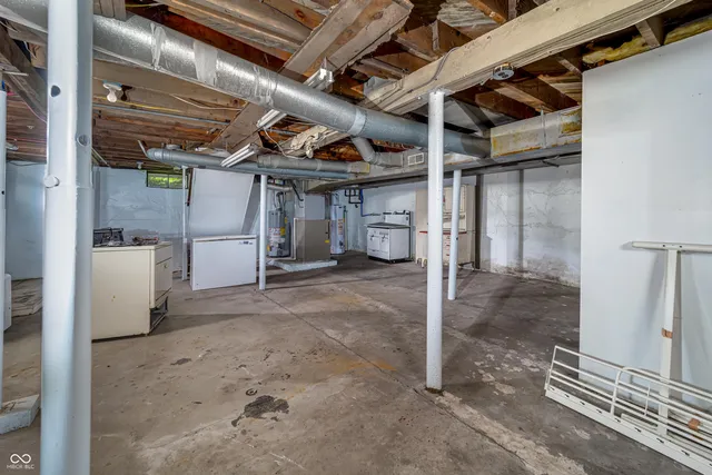 $315,000 | 20-24 North Eisenhower Drive, Edinburgh, IN 46124