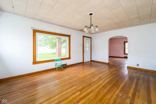 $315,000 | 20-24 North Eisenhower Drive, Edinburgh, IN 46124