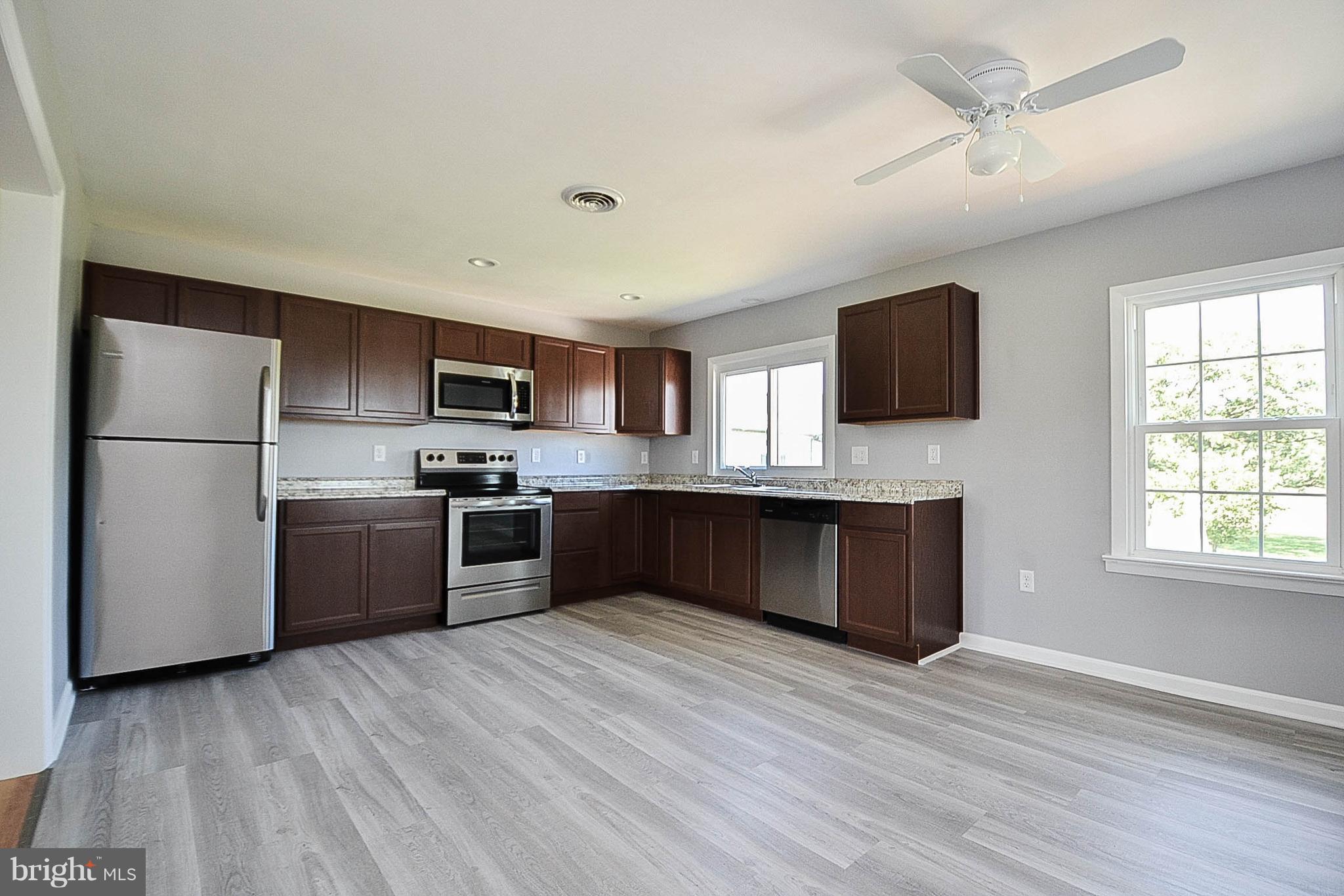 6532 Fish Hatchery Road Thurmont, MD 21788 - Photo 3 of 14 Kitchen