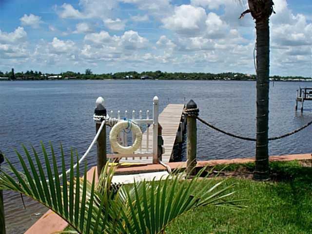 1975 Southwest Palm City Road, Unit 39H Stuart, FL 34994 - Photo 17 of 24 King Mountain fishing pier
