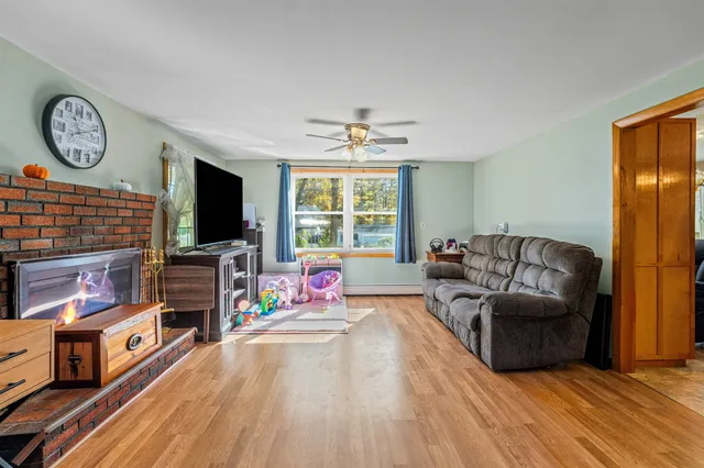 $380,000 | 163 Central Street, Farmington, NH 03835