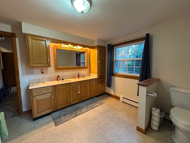 $380,000 | 163 Central Street, Farmington, NH 03835