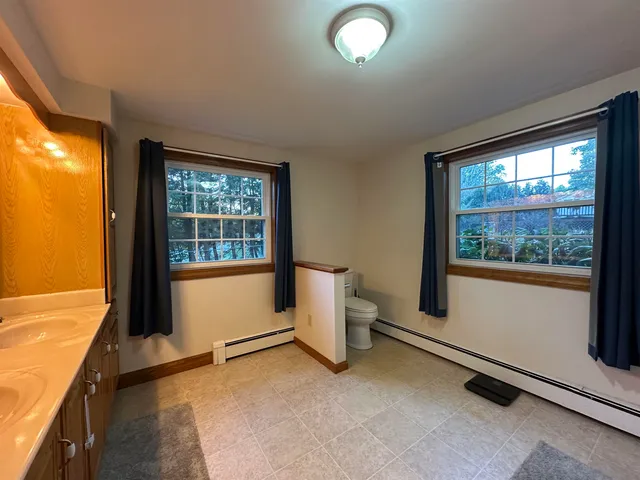 $380,000 | 163 Central Street, Farmington, NH 03835