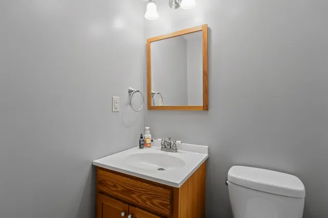 $380,000 | 163 Central Street, Farmington, NH 03835