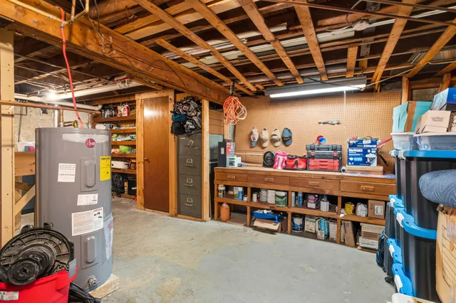 $380,000 | 163 Central Street, Farmington, NH 03835