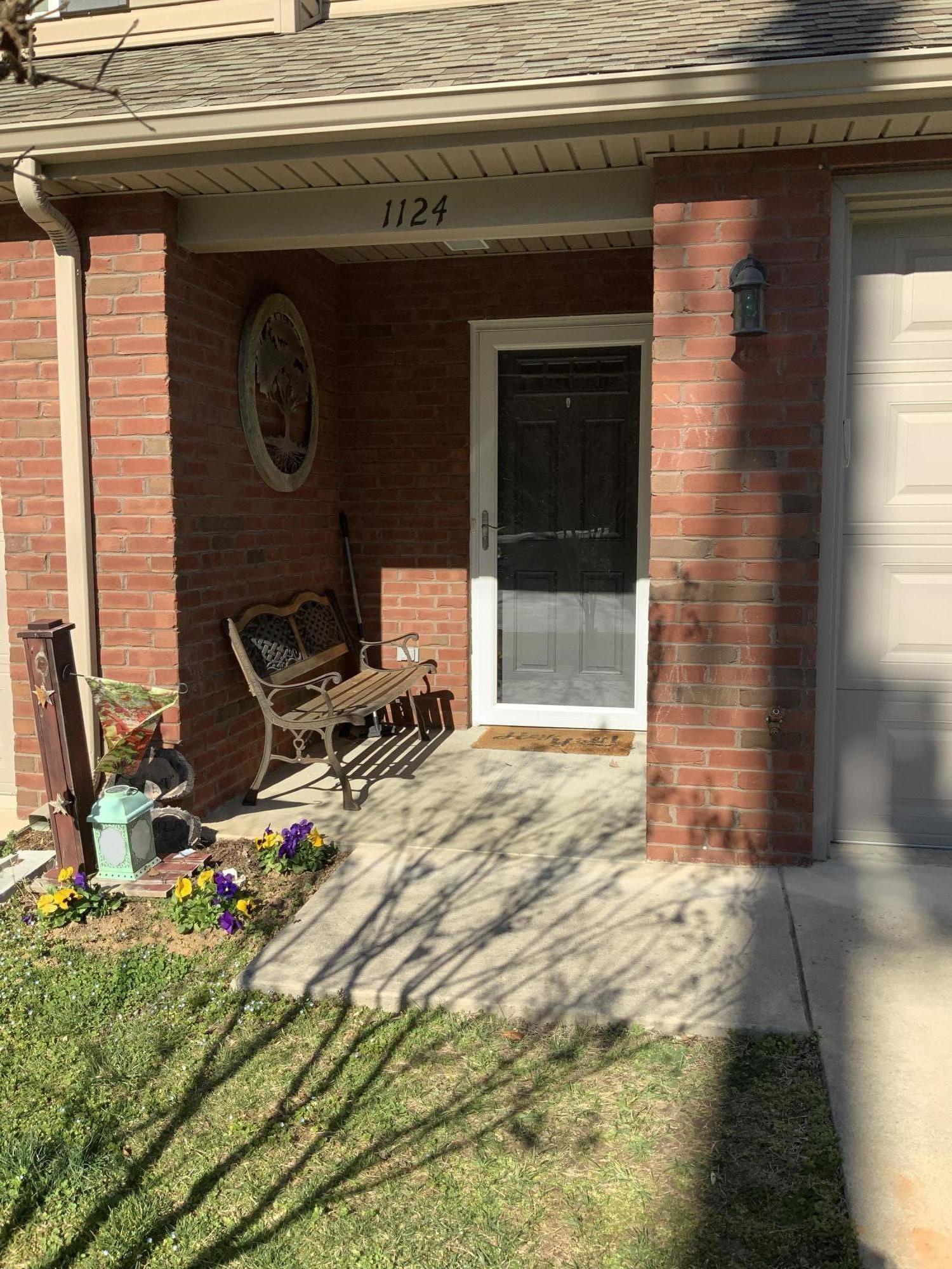 1124 Kessler Mill Road Salem, VA 24153 - Photo 2 of 9 BADE35AF-8C8E-4F32-BDA9-FCA33C29FE30
