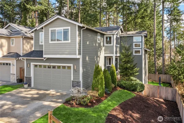 $1,050,000 | 11815 26th Drive Southeast, Everett, WA 98208