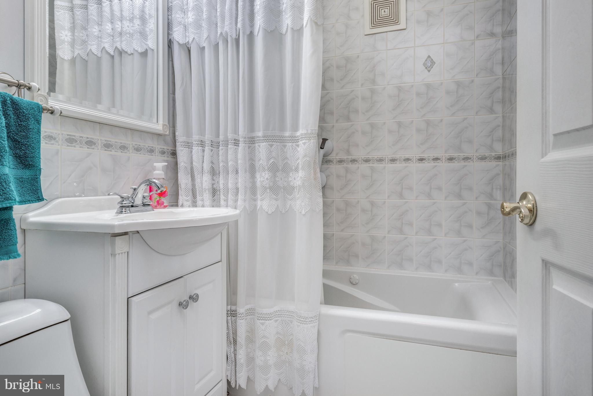 1904 Adams Road Baltimore, MD 21222 - Photo 20 of 23 .