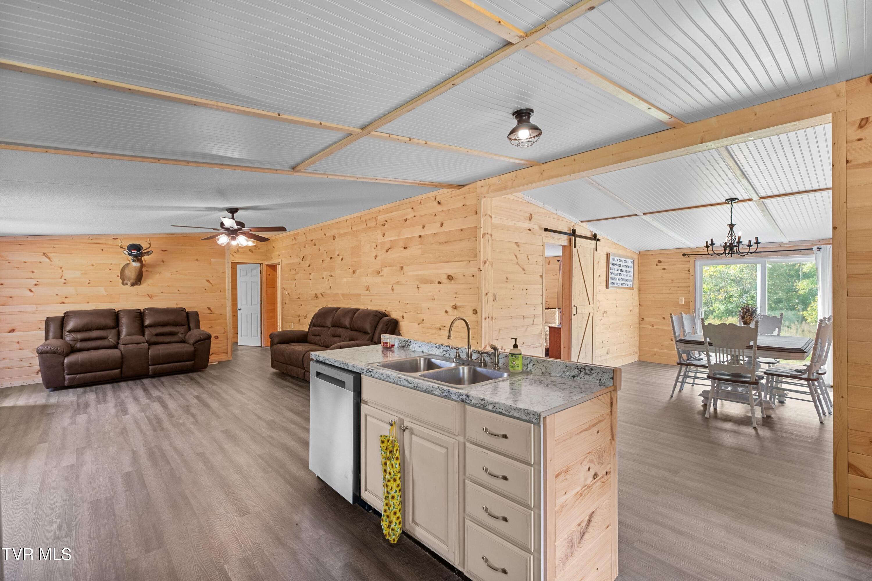 2973 Chinquipin Road Sneedville, TN 37869 - Photo 12 of 31 010-2973ChinquipinRoad-Sneedville-TN-378