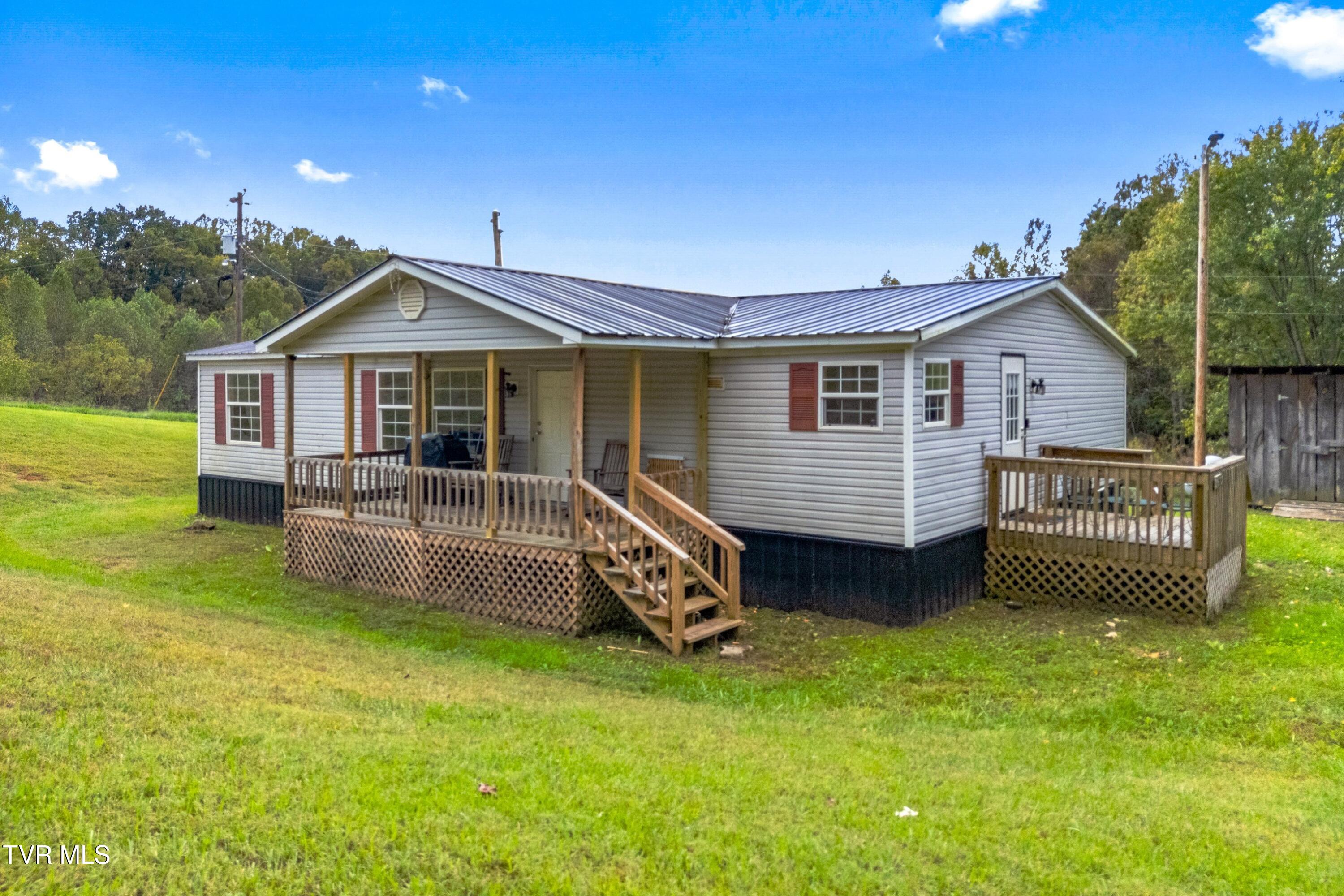 2973 Chinquipin Road Sneedville, TN 37869 - Photo 26 of 31 003-2973ChinquipinRoad-Sneedville-TN-378