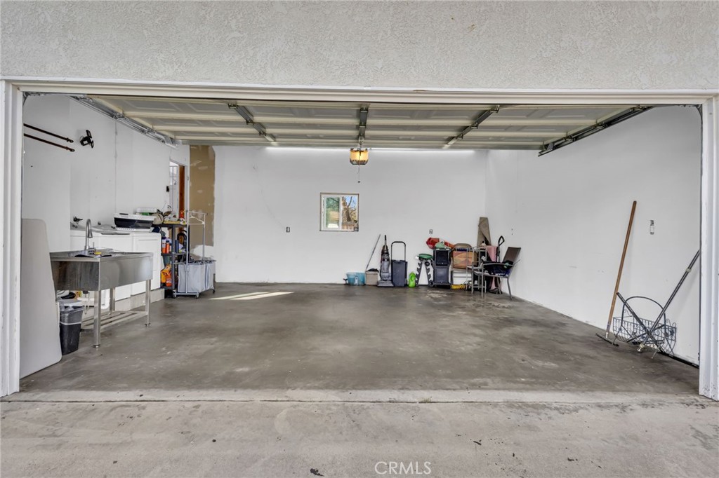 12995 Leith Way Yucaipa, CA 92399 - Photo 14 of 17