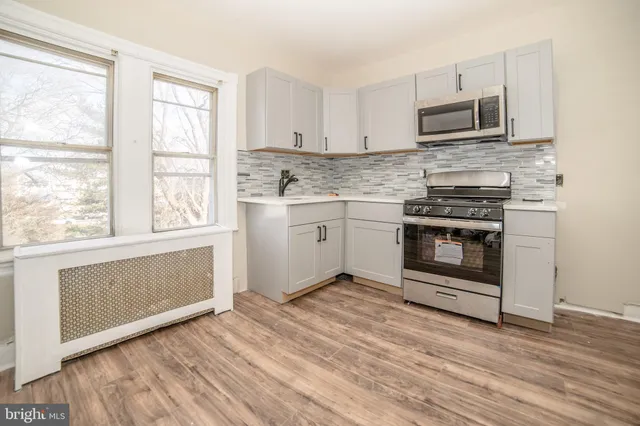 $1,200 | 307 Lincoln Avenue, Darby, PA 19023