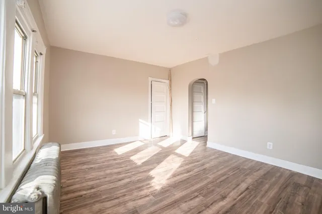 $1,200 | 307 Lincoln Avenue, Darby, PA 19023