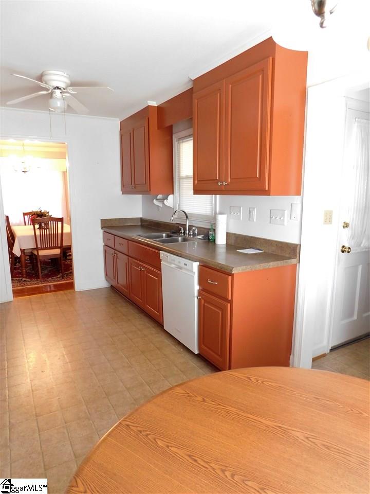 405 Rita Street Mauldin, SC 29662 - Photo 5 of 27 Gallery Image 5