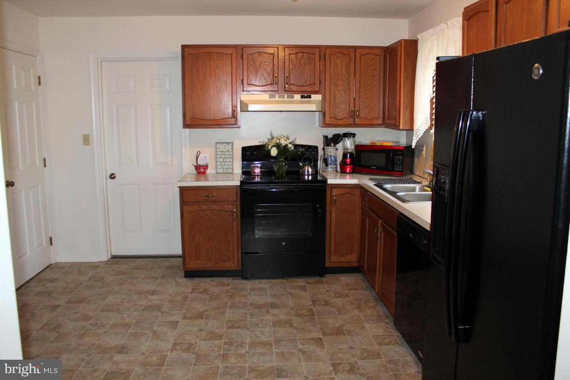 34 Bethany Road Ephrata, PA 17522 - Photo 5 of 26 Gallery Image 5