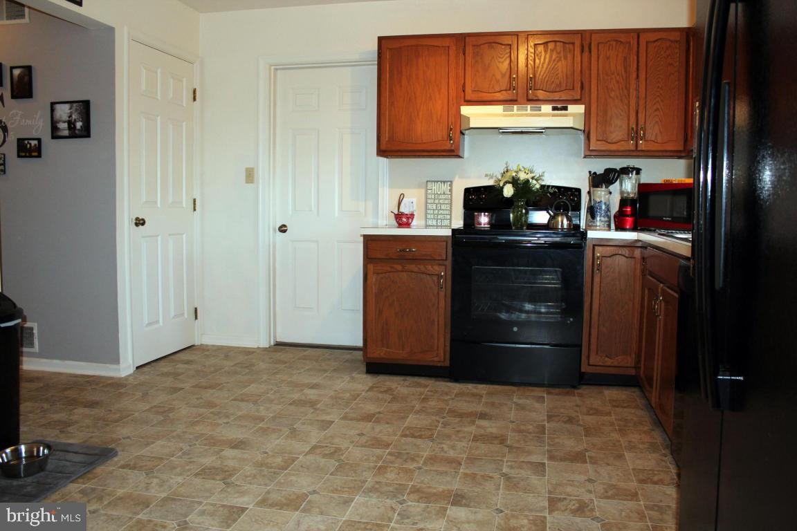 34 Bethany Road Ephrata, PA 17522 - Photo 8 of 26 Gallery Image 8