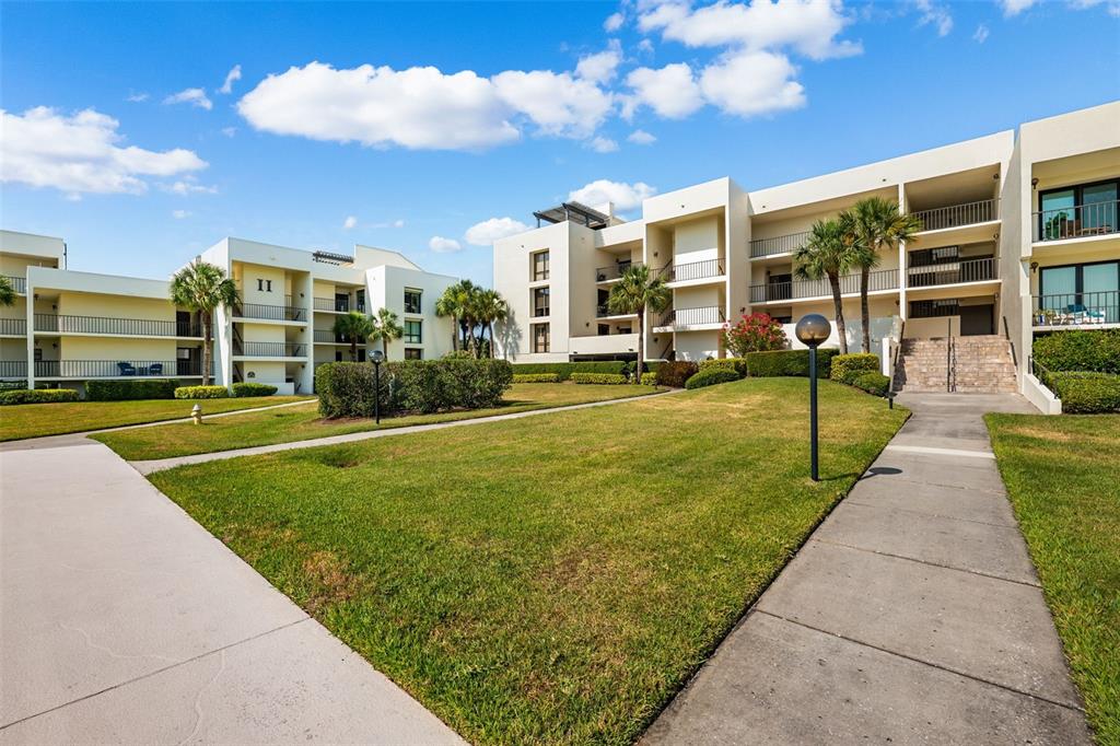 50 Coe Road, Unit 331 Belleair, FL 33756 - Photo 5 of 90