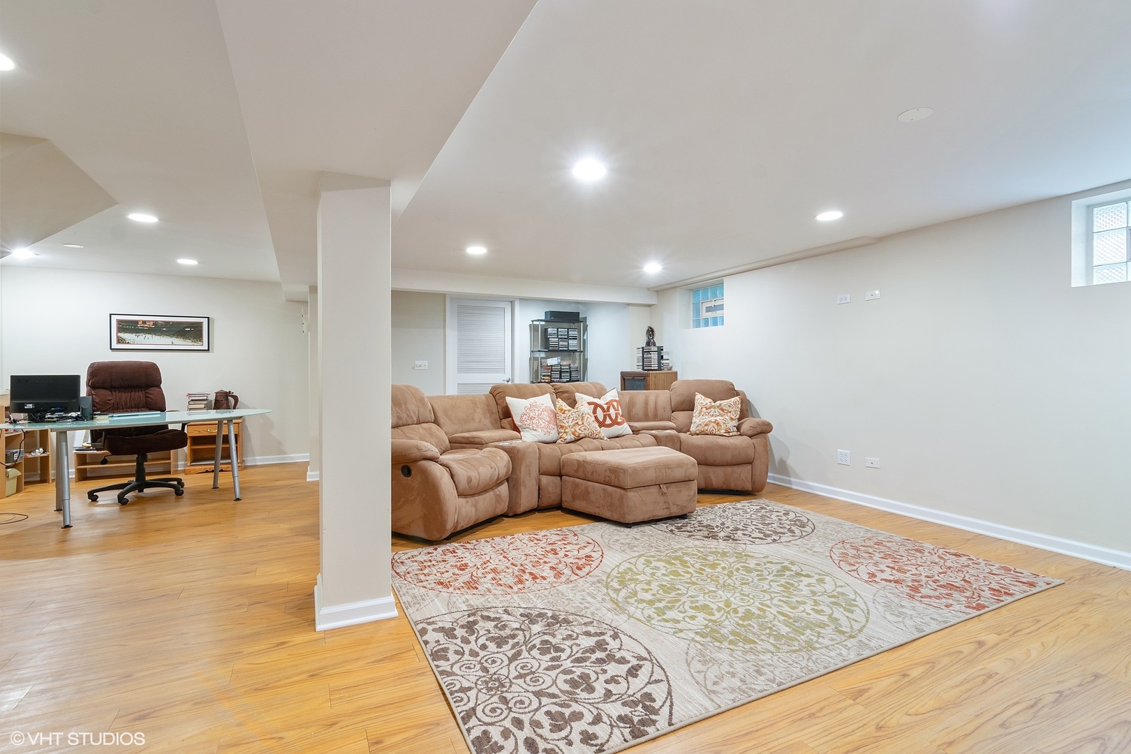 1715 Sequoia Trail Glenview, IL 60025 - Photo 22 of 29 a living room with furniture and a couch
