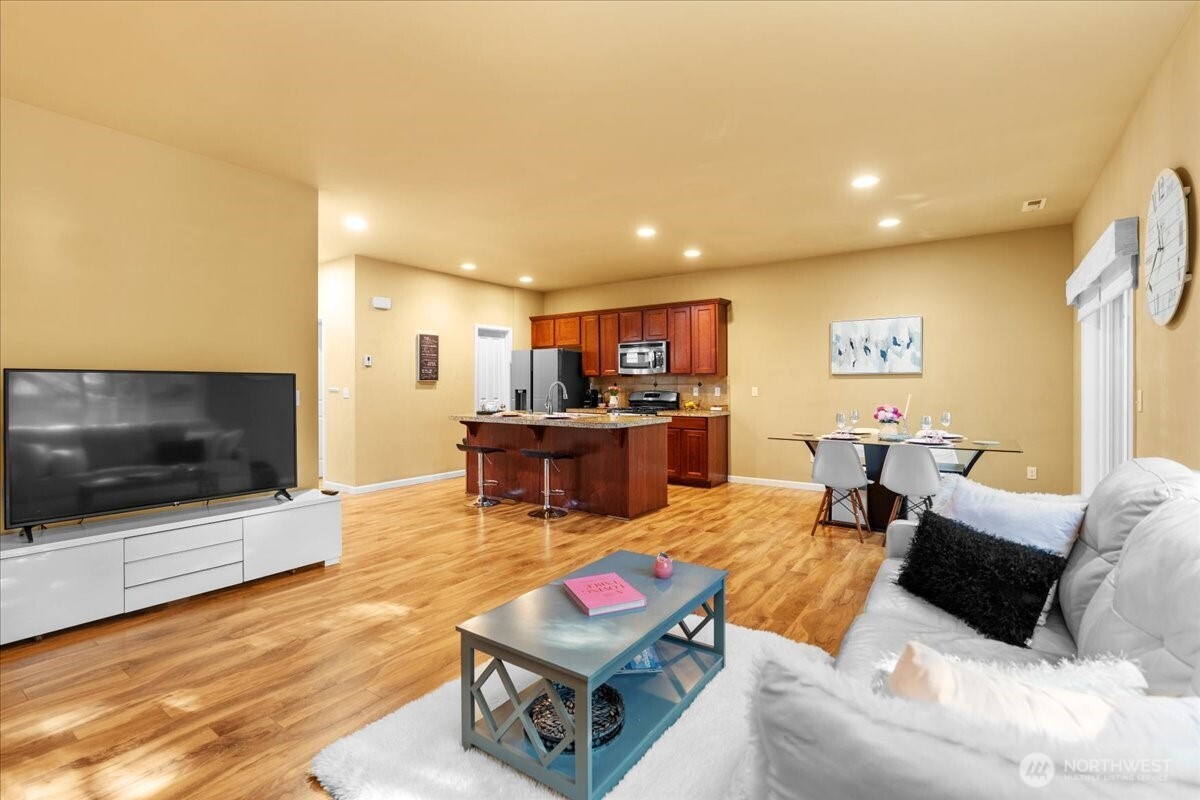 3028 183rd Place Southeast Bothell, WA 98012 - Photo 7 of 38