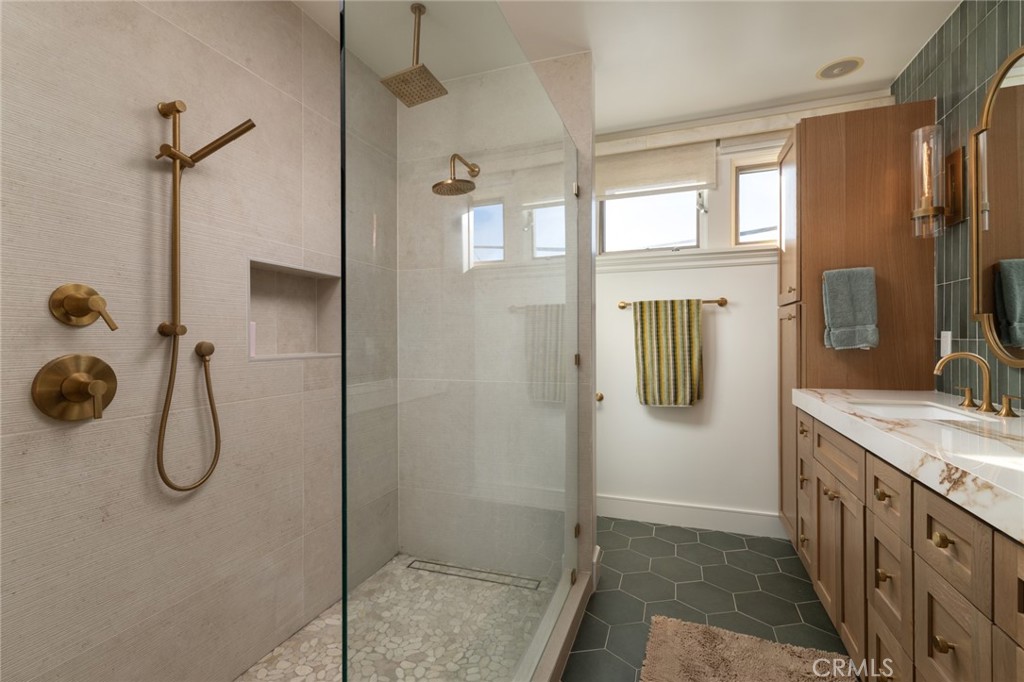 162 Rivo Alto Canal Long Beach, CA 90803 - Photo 31 of 43
