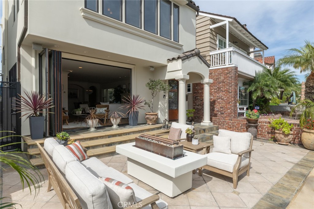 162 Rivo Alto Canal Long Beach, CA 90803 - Photo 9 of 43