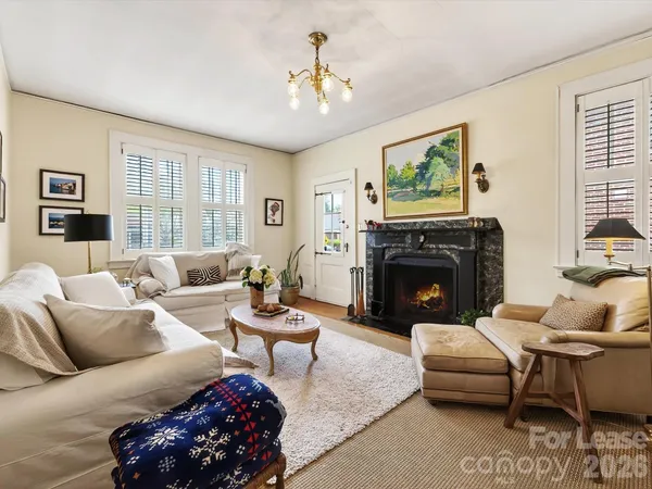 $4,200 | 204 South Laurel Avenue, Charlotte, NC 28207