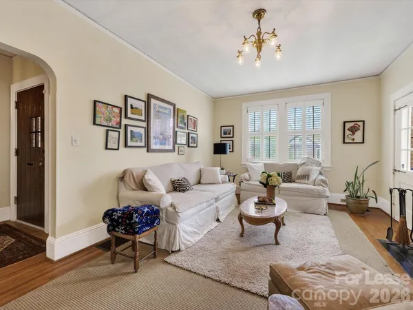 $4,200 | 204 South Laurel Avenue, Charlotte, NC 28207