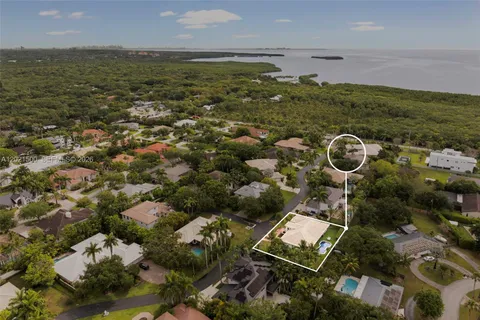 $1,700,000 | 7400 Southwest 170th Terrace, Palmetto Bay, FL 33157
